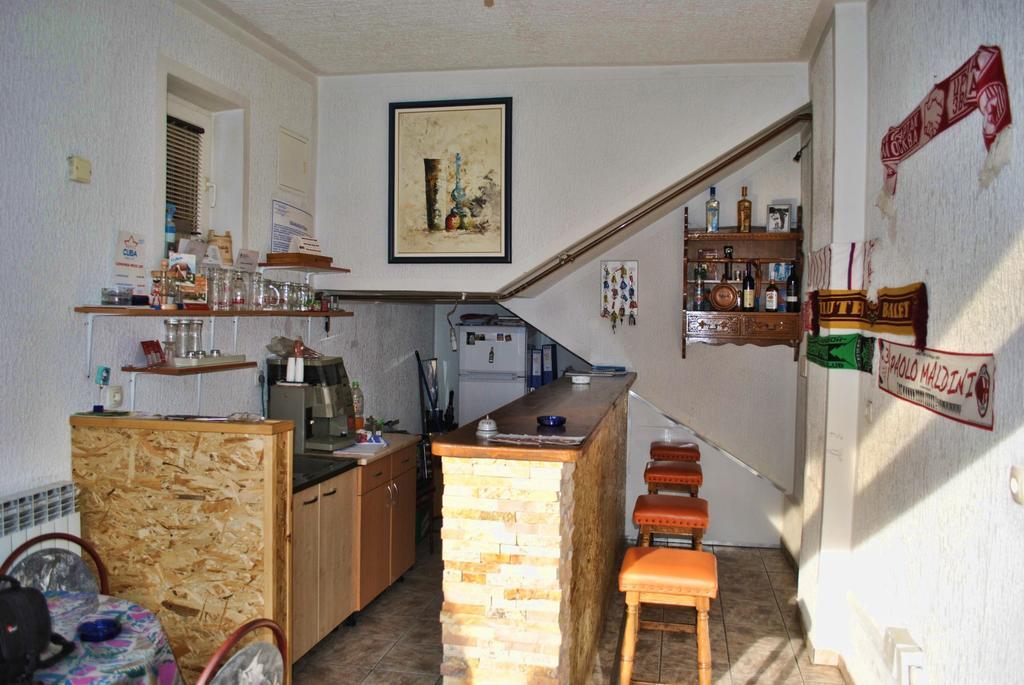Hostel Cuba バニャ・ルカ エクステリア 写真