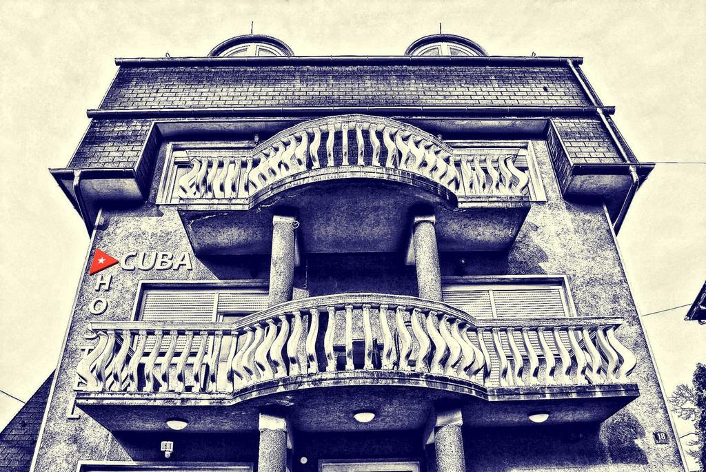 Hostel Cuba バニャ・ルカ エクステリア 写真